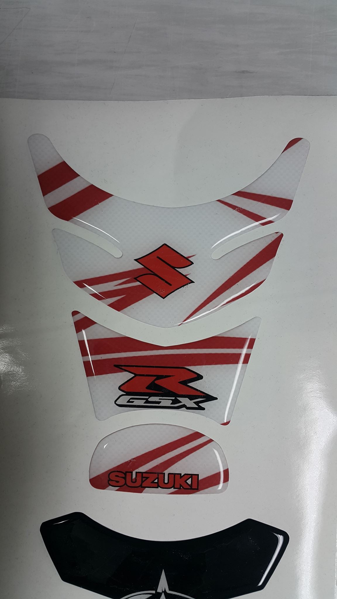 Motorcycle tank pad